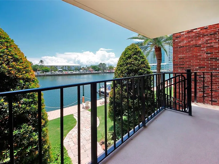 1800 S Ocean Dr #407 — Photo 30