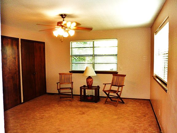 den looking to back yard