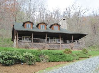 481 Devils Lake Dr, Seven Devils, NC 28604