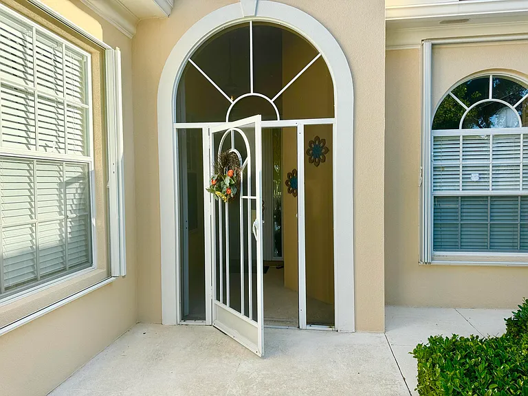 8262 Dominica Pl — Photo 28