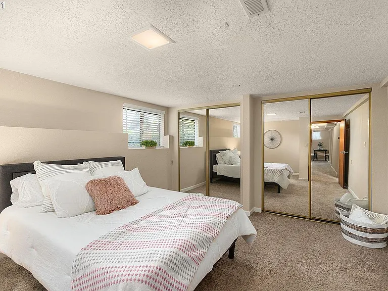 3234 SE Cesar E Chavez Blvd — Photo 38