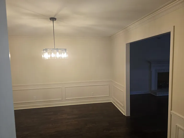 1008 Cedarwood Dr SW — Photo 4