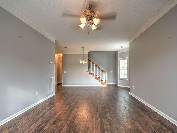 3rd image of 2514 Cloister Ln #Na