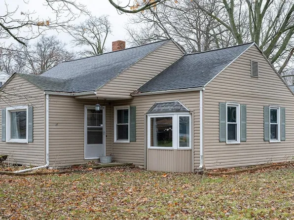 503 W 2nd St, Byron, IL 61010