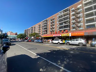 41-25 Kissena Boulevard, #2S