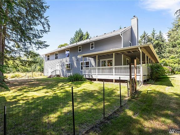 2nd image of 10189 Woodchuck Ln SE