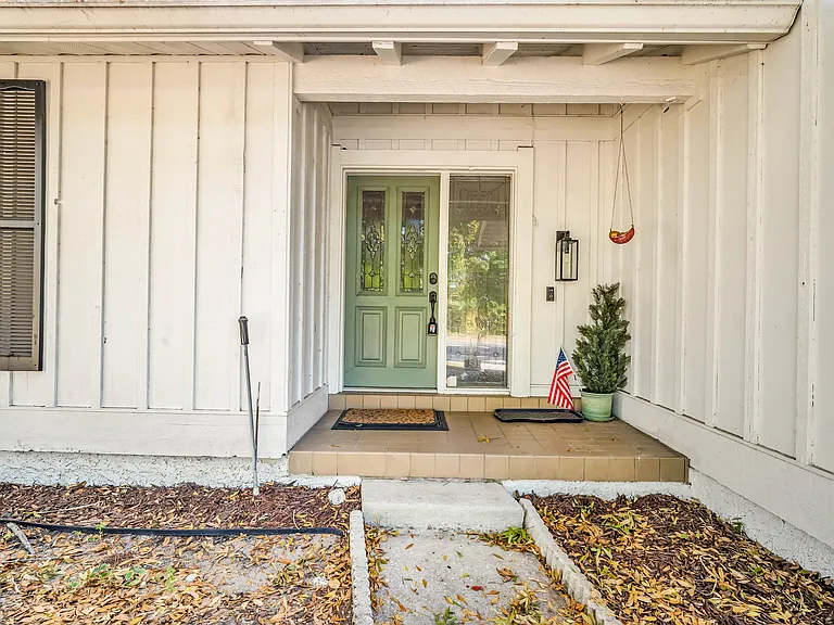 14053 Feather Sound Dr — Photo 2