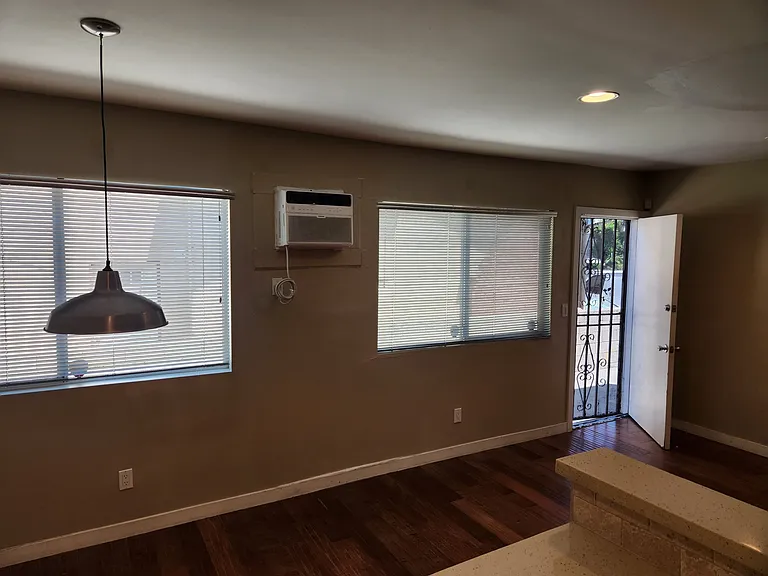 4847 Rosewood Ave #2 — Photo 7
