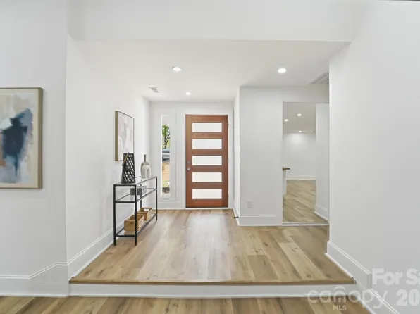 4706 Cricklewood Ln, Charlotte, NC 28212