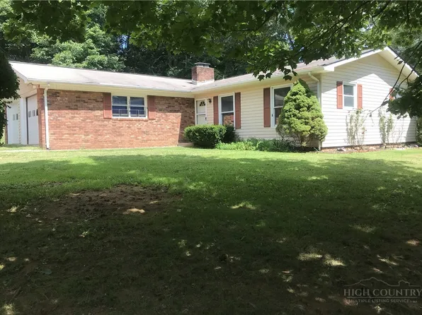146 Well House Drive, West Jefferson, NC 28694
