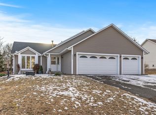 9305 Andrea Dr, Woodbury, MN 55125