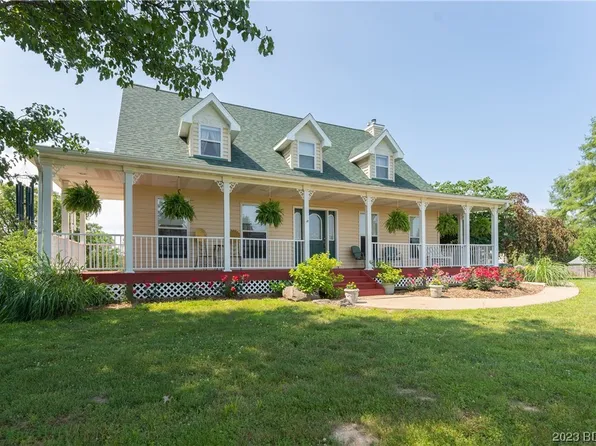 8 High Ridge Ct, Kaiser, MO 65047
