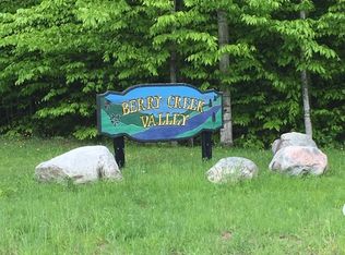 11432 Berry Creek Valley Rd, Petoskey, MI 49770