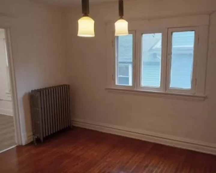 827 Geneva Ave SE #2 — Photo 33