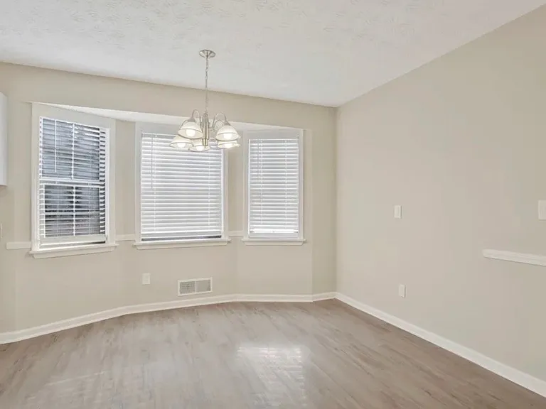 5603 Pennybrook Ct #J4 — Photo 5