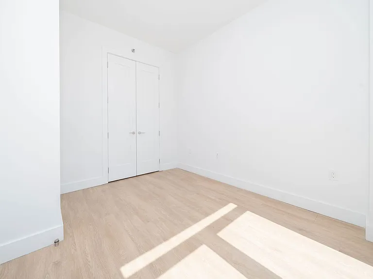 82 4th Ave #C6 — Photo 8