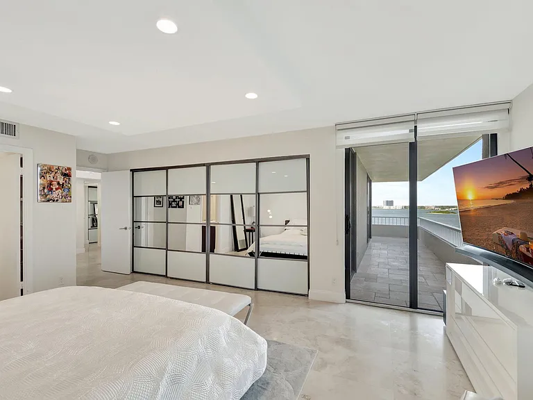 5550 N Ocean Dr #10D — Photo 33
