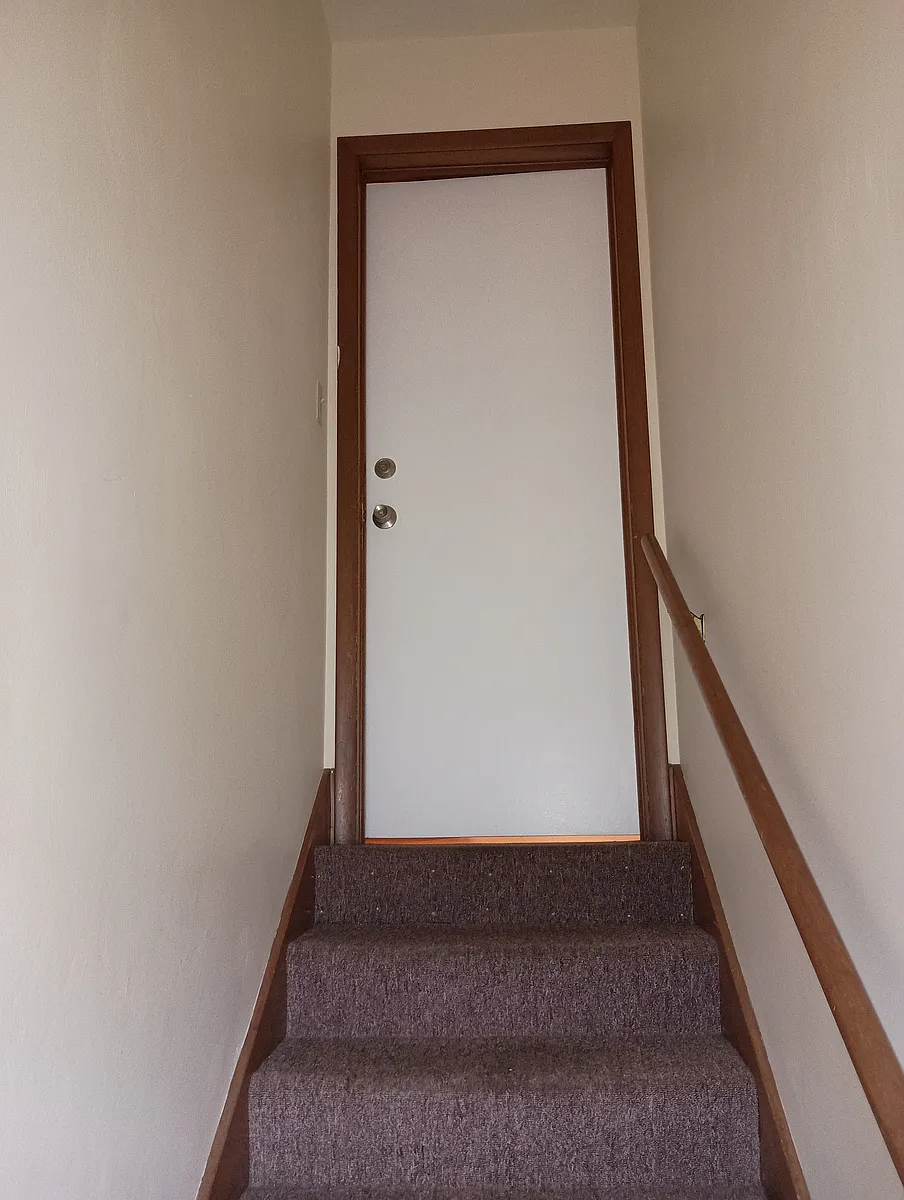Building Photo - 14425 Lakeshore Dr #2