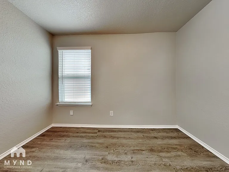 3941 Asher Aly — Photo 12