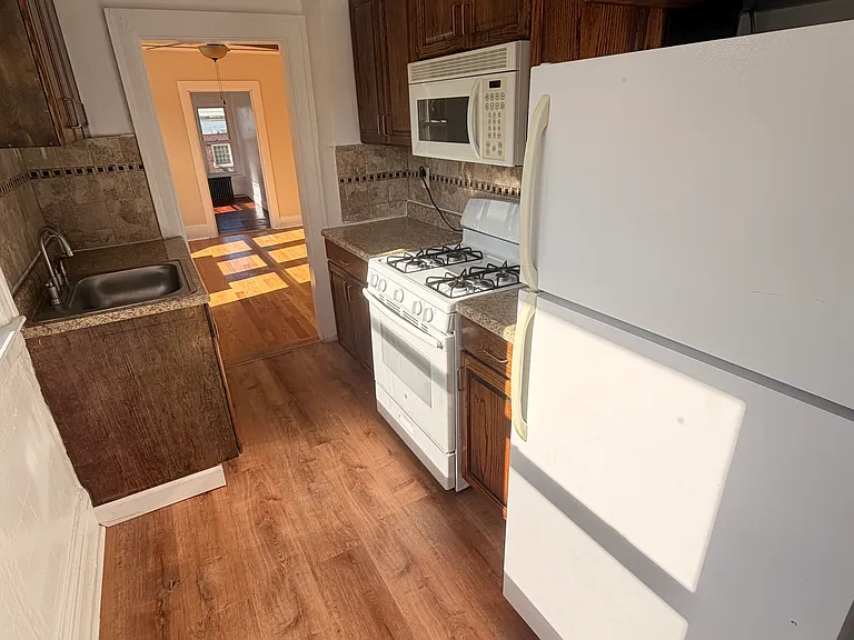 28 Ludlow St #3 — Photo 3