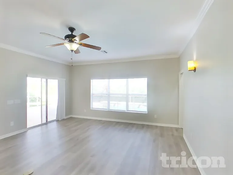 16651 Midsummer Ln — Photo 3