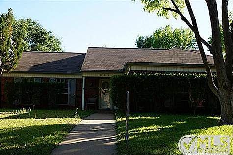1st image of 2317 Bellbrook Ln