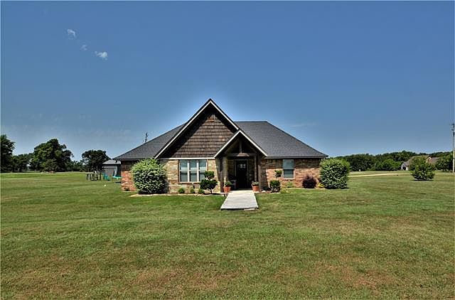 1st image of 1873 Farm Road 196 N