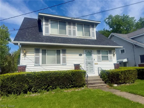 1056 Homewood Ave SE, Warren, OH 44484