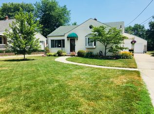 1021 Schmidlin Rd, Oregon, OH 43616