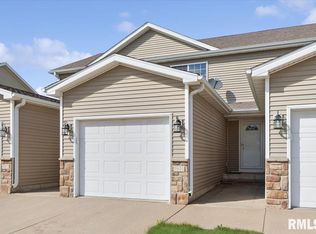 5910 Austin Ave, Davenport, IA 52804