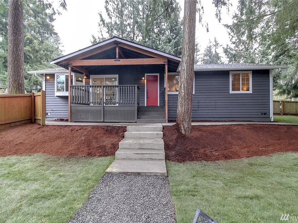 1st image of 1200 210th Ave NE