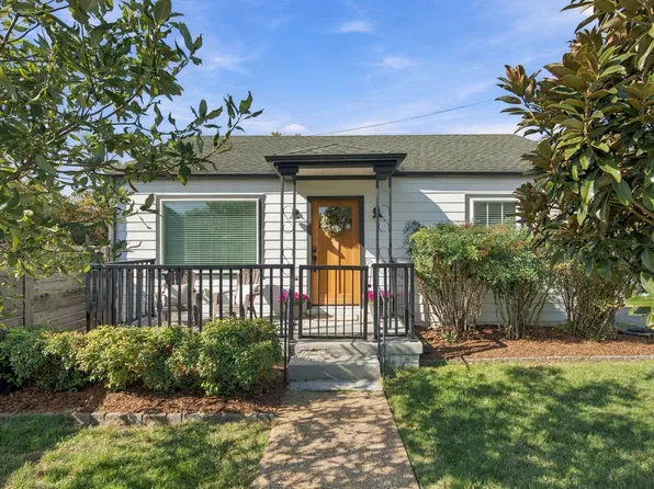 303 46th Ave N, Nashville, TN 37209