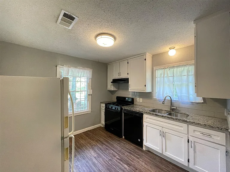 5213 Anzio Rd — Photo 7