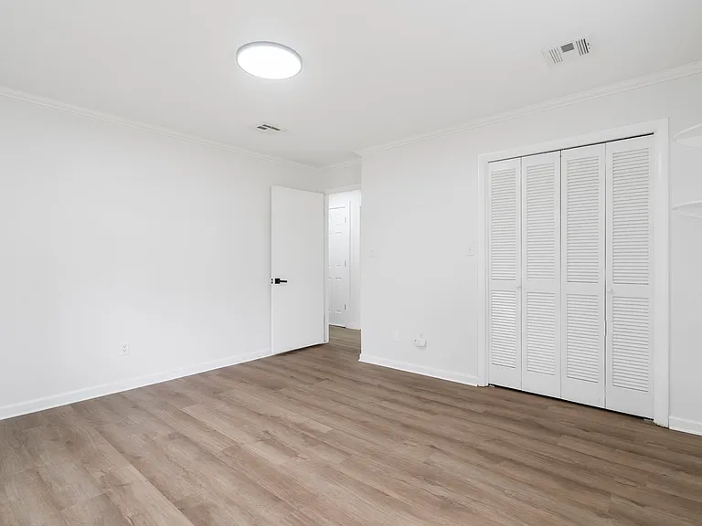 701 NW Ford Ln — Photo 21