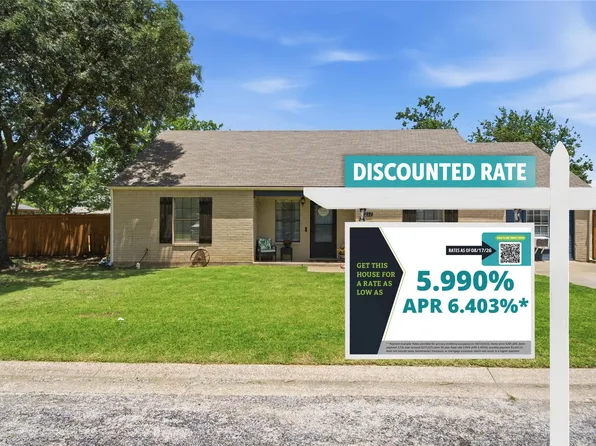 217 N Laramie Cir, Pilot Point, TX 76258