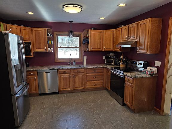 5th image of 220 Sam Webb Road