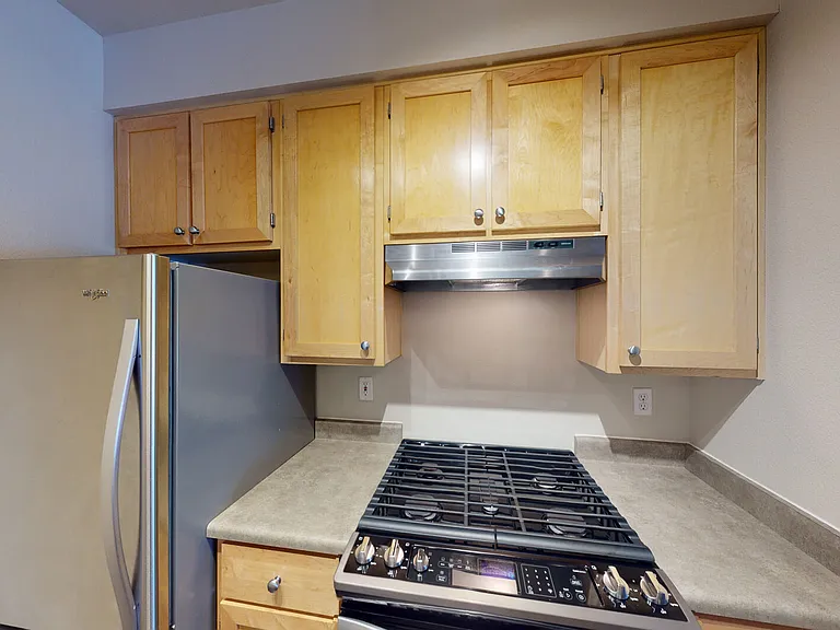 The Hawthorne Apartments — Photo 38