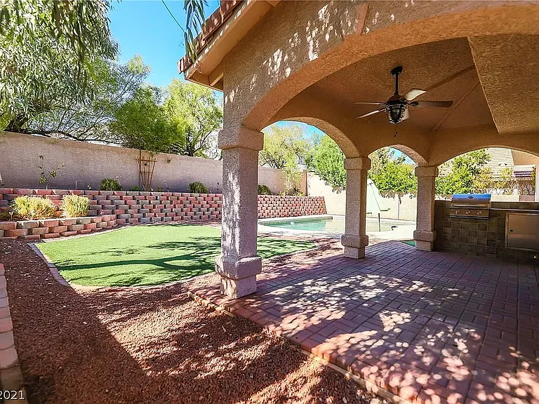 8101 Peach Flare St — Photo 11