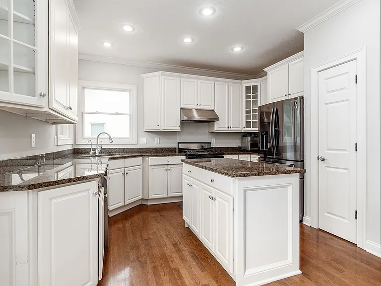 2497 Coltsbridge Dr — Photo 8
