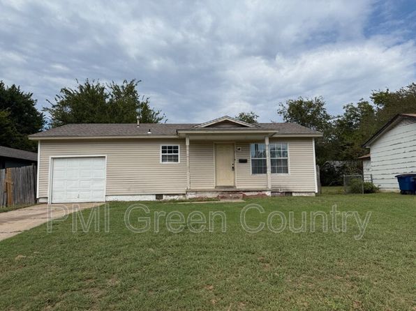 321 W 62nd Pl N