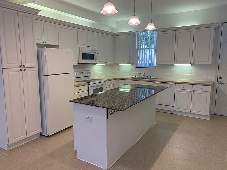 2080 Heritage Key Blvd — Photo 7