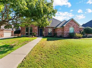 9754 Red Tail Ct, Fort Worth, TX 76244