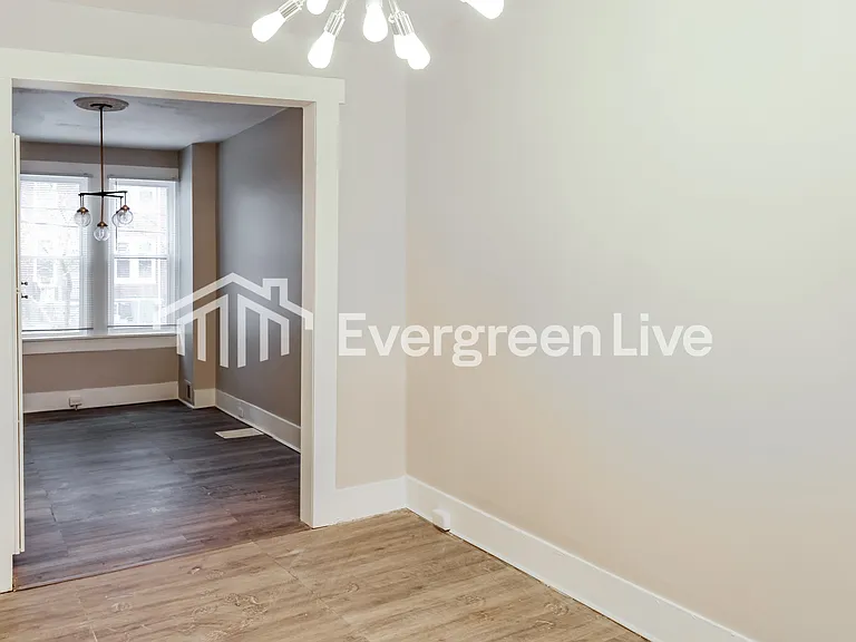 780 Linnard St — Photo 4