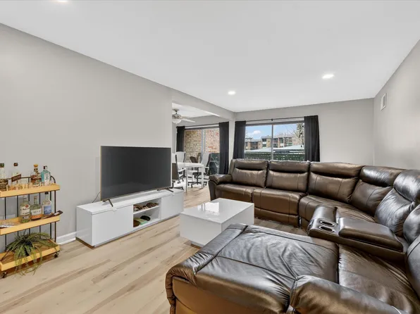 2140 Pauline Blvd APT 206, Ann Arbor, MI 48103