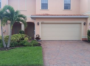 15003 Summit Place Cir #TOWNHOUSE, Naples, FL 34119