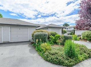 Twin Oak Village, Sidney, BC V8L 4X6