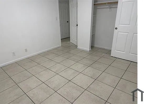 4 bed, 1400 sqft, $2,720 — Photo 4
