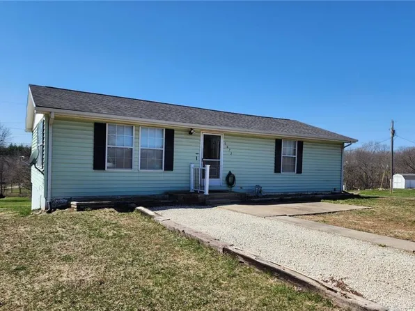 6872 SE Horseshoe Dr, Holt, MO 64048