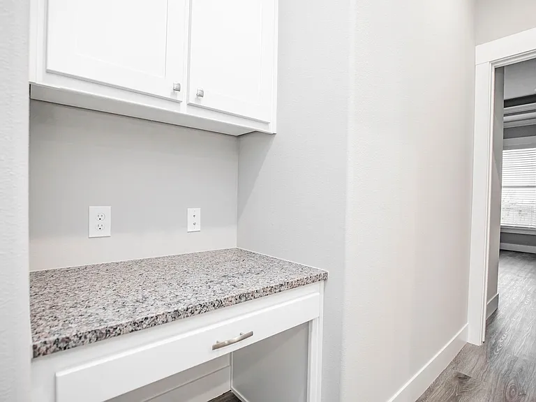 1824 Seay Cir — Photo 12