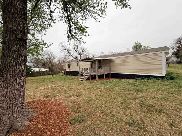 406 Arapahoe Ave, Rush Springs, OK 73082